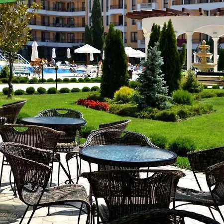 Great With One Bedroom In Royal Sun Апартамент